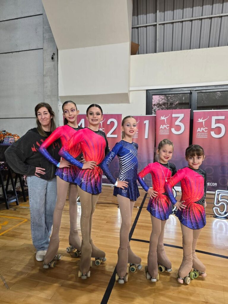 ✨Orgullo sobre ruedas: las patinadoras de Laboulaye brillaron en el Primer Zonal APC en Carlos Paz.