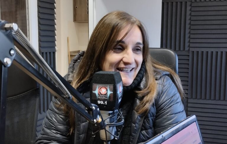 Vanina Godino asumió la dirección del IPEA 237 de Melo: “La escuela sigue siendo el mejor lugar donde pueden estar los estudiantes”