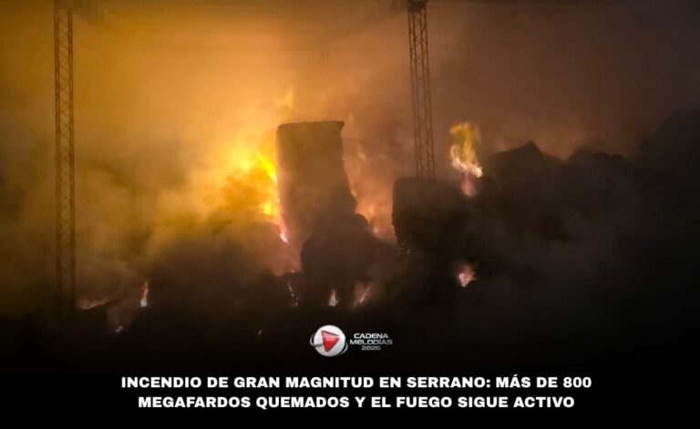 Incendio de grandes dimensiones consumió más de 800 megafardos en zona rural de Serrano